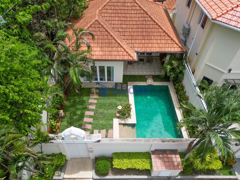 1 Bedroom House in Majestic Residence  Pratumnak H011664 (Photo 1)