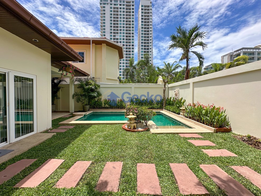1 Bedroom House in Majestic Residence  Pratumnak H011664 (Photo 3)