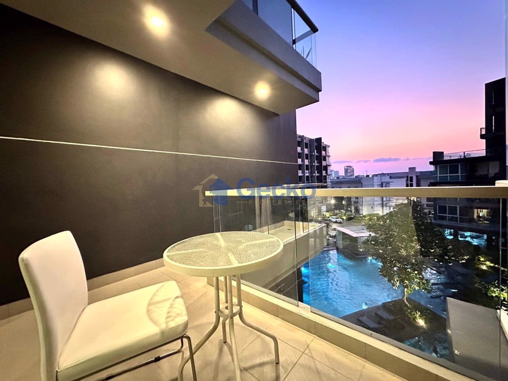 2 ห้องนอน คอนโดมิเนี่ยม in Apus Condominium พัทยากลาง C011665 (Cover Photo)
