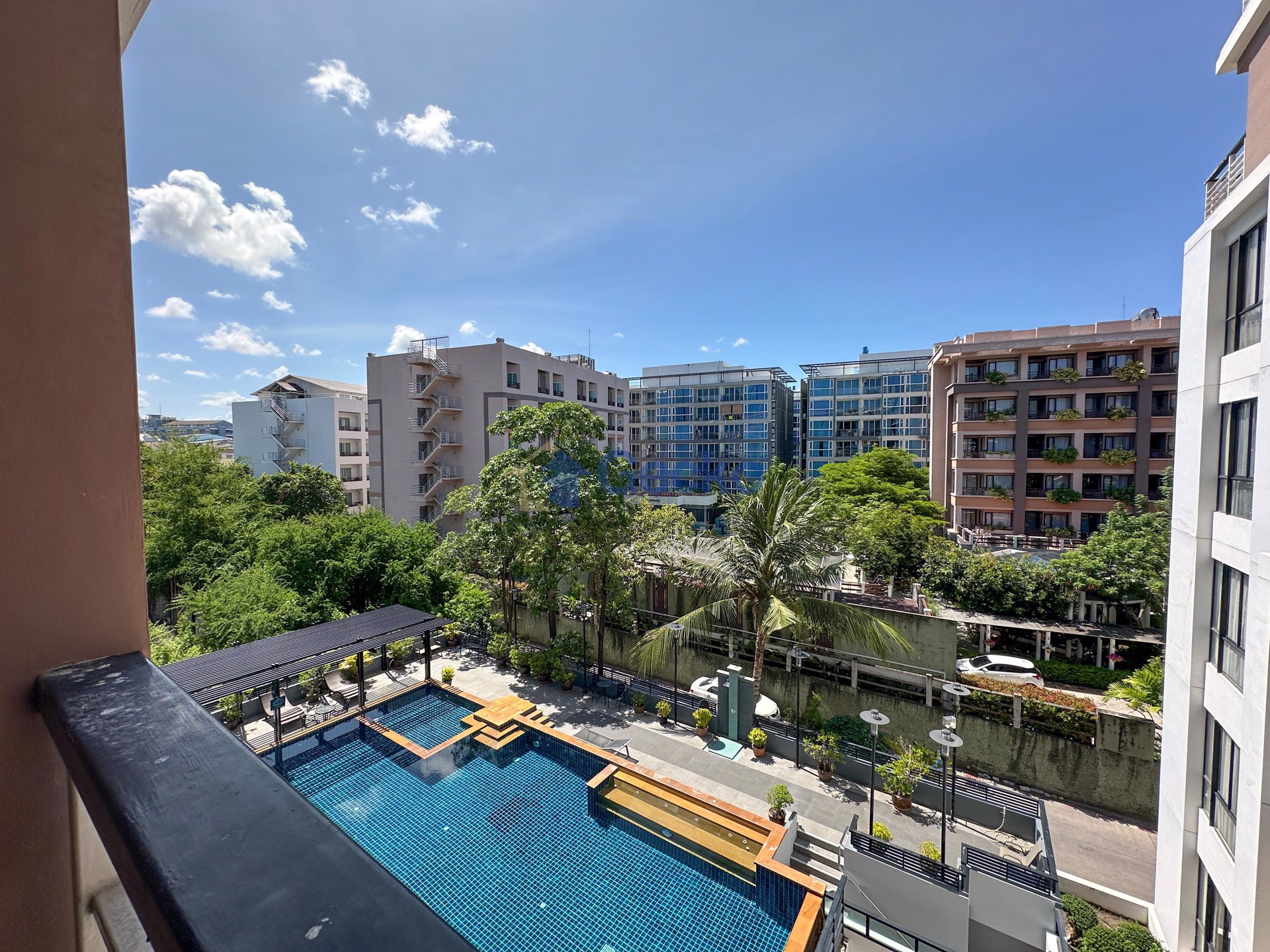 1 Bedroom Condo in The Pride Pattaya Central Pattaya C011679