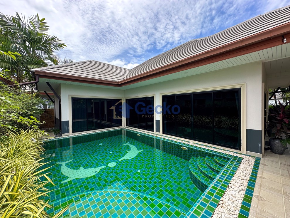 2 Bedrooms House in Dusit Pattaya Park  Huay Yai H011684 (Photo 1)