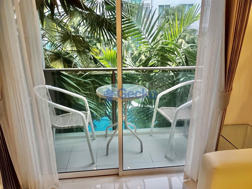 1 Bedroom Condo in City Center Residence Central Pattaya C011693 (Photo 2)