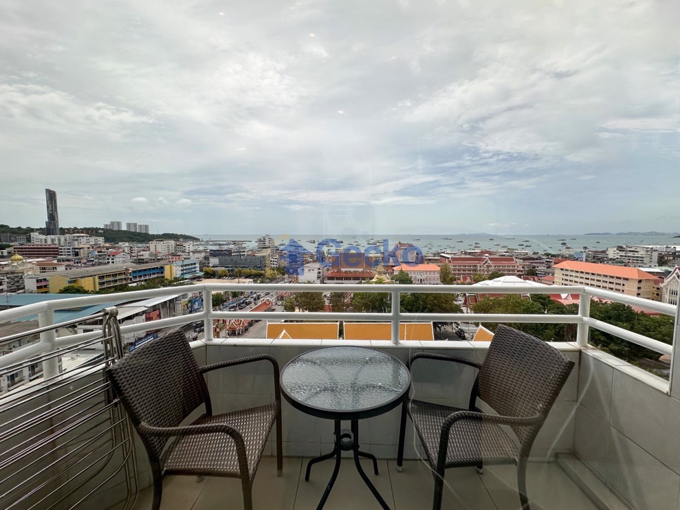 2 Bedrooms Condo in Center Condotel South Pattaya C011706 (Cover Photo)