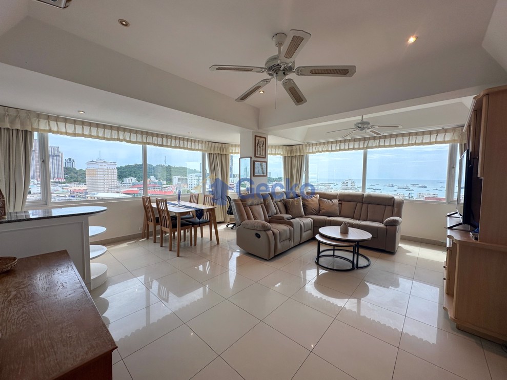 2 Bedrooms Condo in Center Condotel South Pattaya C011706 (Photo 1)