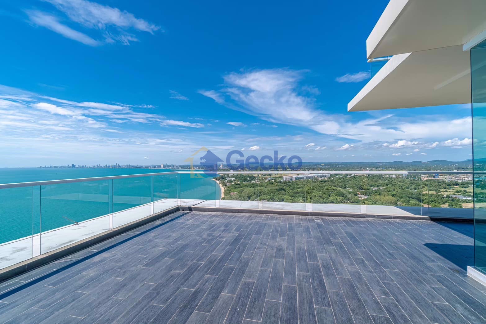 3 Bedrooms Condo in Del Mare Bang Saray C011715