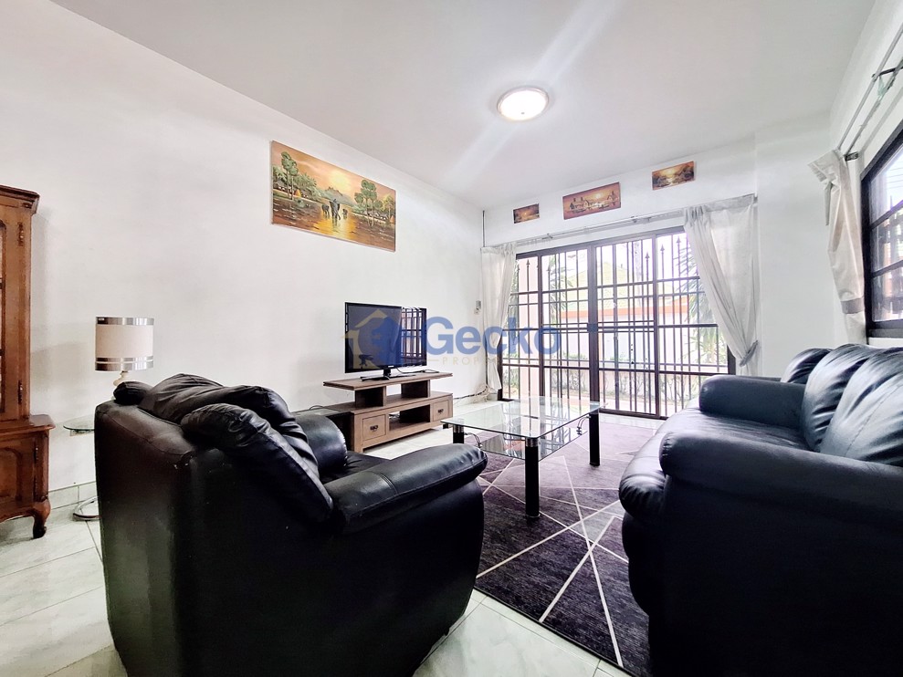 3 Bedrooms House in Ponthep 1  East Pattaya H008387 (Photo 4)