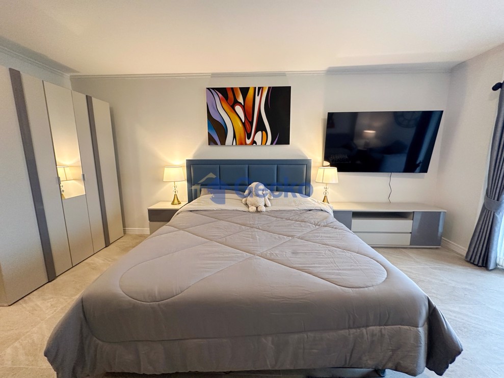 Studio Condo in Kieng Talay Condo Pratumnak C011730 (Photo 4)