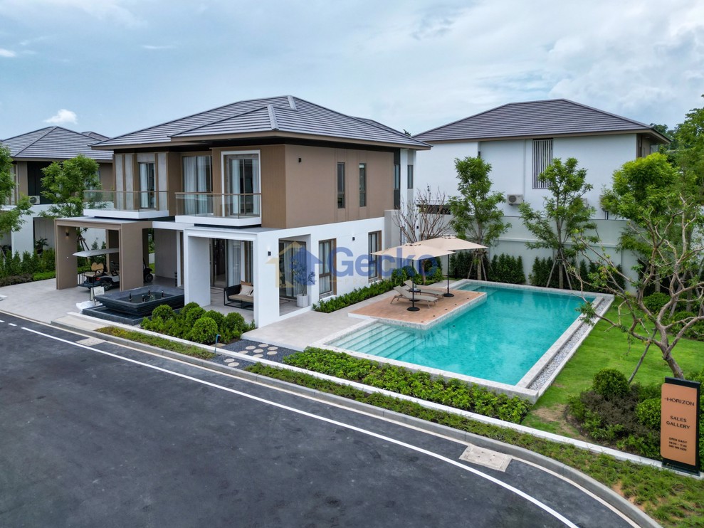 4 ห้องนอน บ้าน in Horizon  พัทยาตะวันออก H010800 (Photo 2)