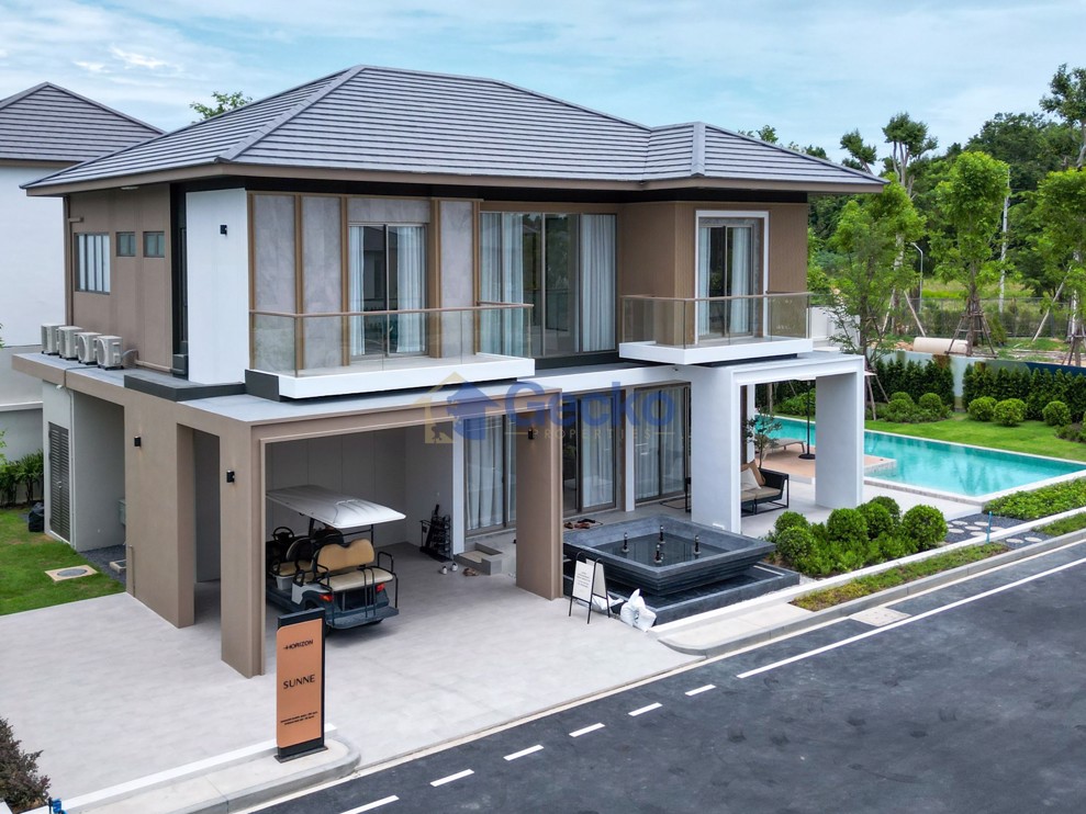 4 ห้องนอน บ้าน in Horizon  พัทยาตะวันออก H010800 (Photo 1)