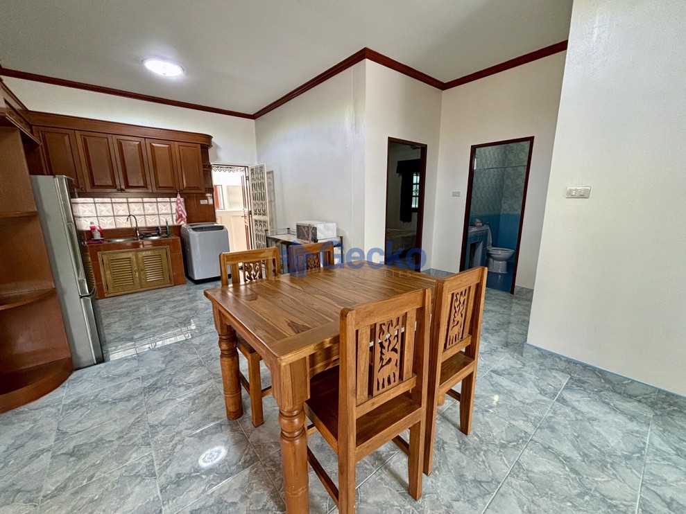 2 Bedrooms House in Ponthep 1  East Pattaya H011733 (Photo 4)