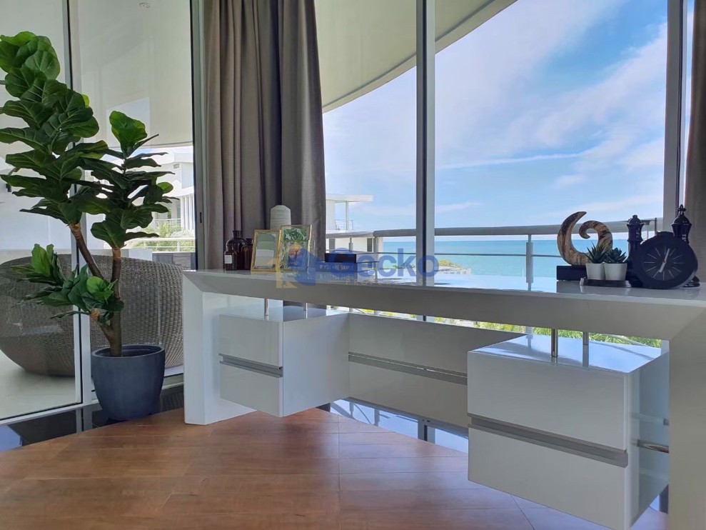 2 Bedrooms Condo in Pure Sunset Beach Na Jomtien C011736 (Photo 4)