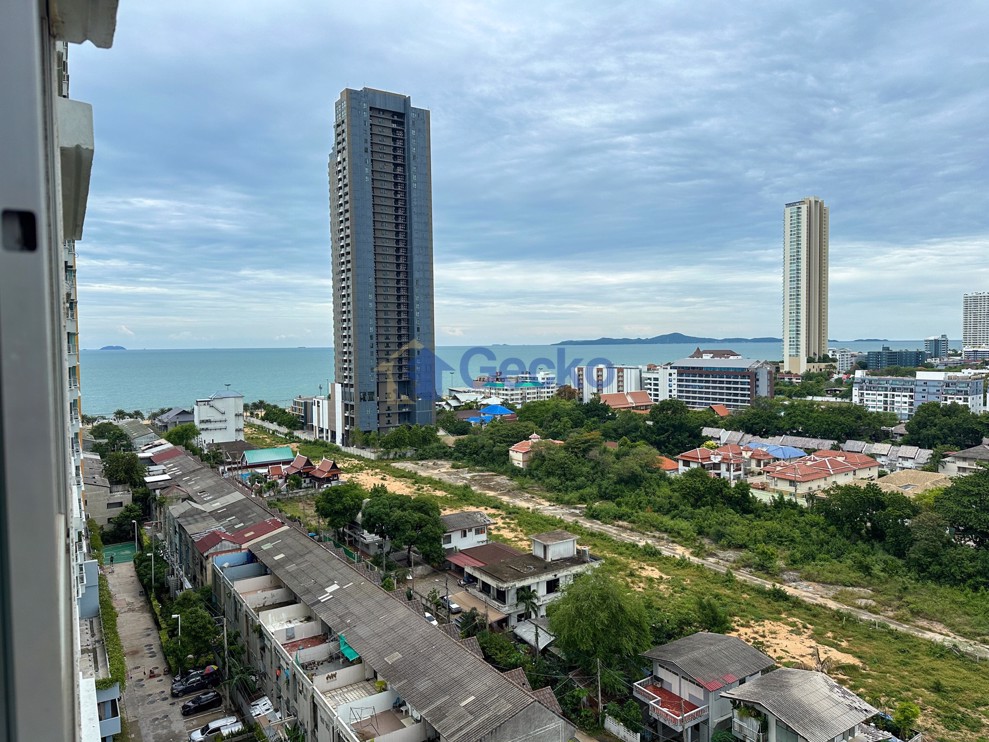 1 ห้องนอน คอนโดมิเนี่ยม in Lumpini Park Beach จอมเทียน C011737 (Photo 1)