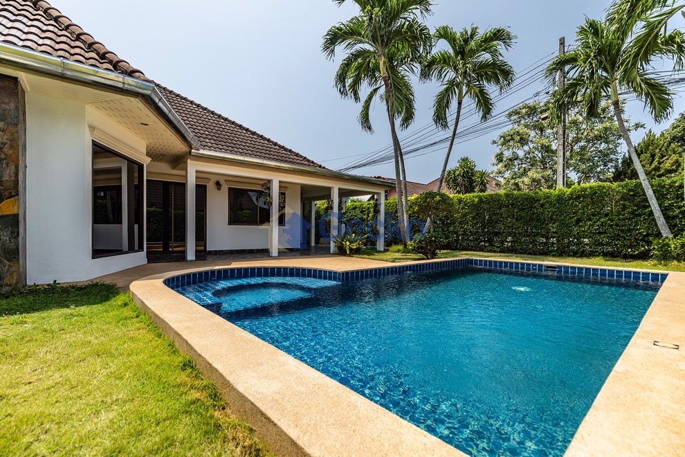 3 Bedrooms House in Pattaya Land & House  East Pattaya H011738 (Photo 2)