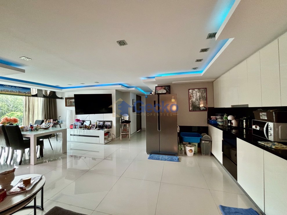 2 ห้องนอน คอนโดมิเนี่ยม in Park Royal 2 พัทยาใต้ C011741 (Photo 2)