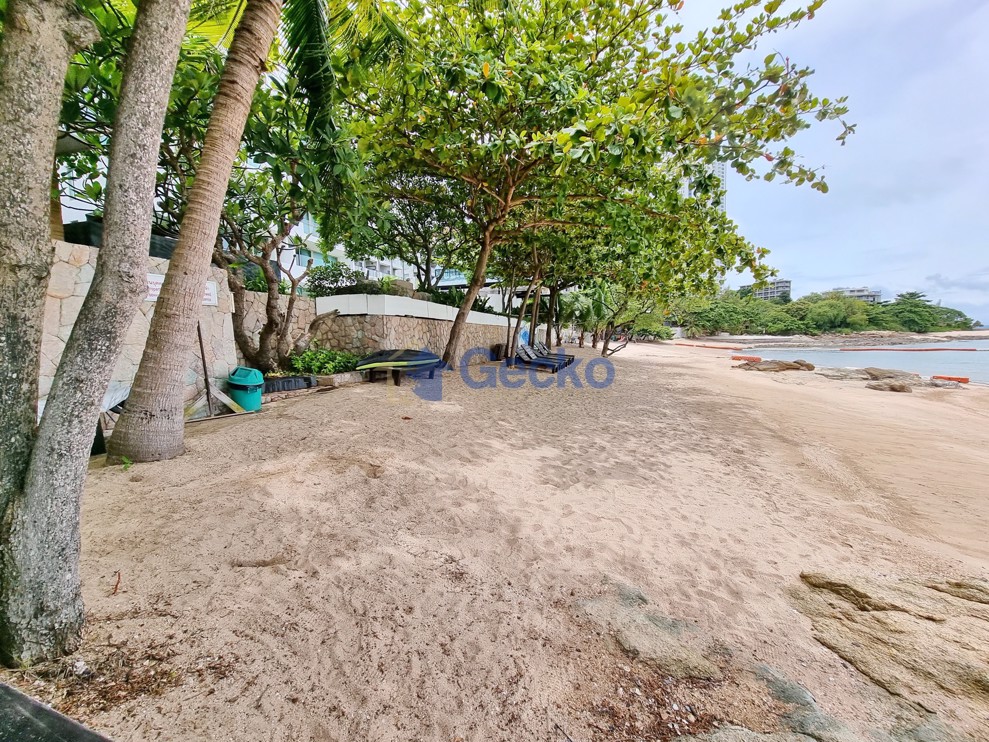 2 ห้องนอน คอนโดมิเนี่ยม in Sanctuary วงศ์อมาตย์ C011654 (Photo 1)