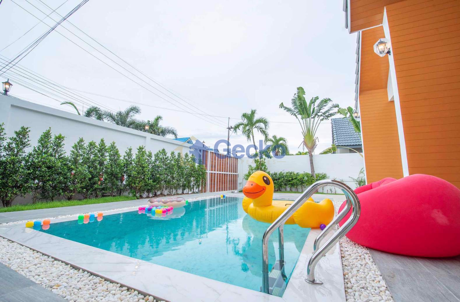 3 ห้องนอน บ้าน in Natheekarn Park View  พัทยาตะวันออก H011762