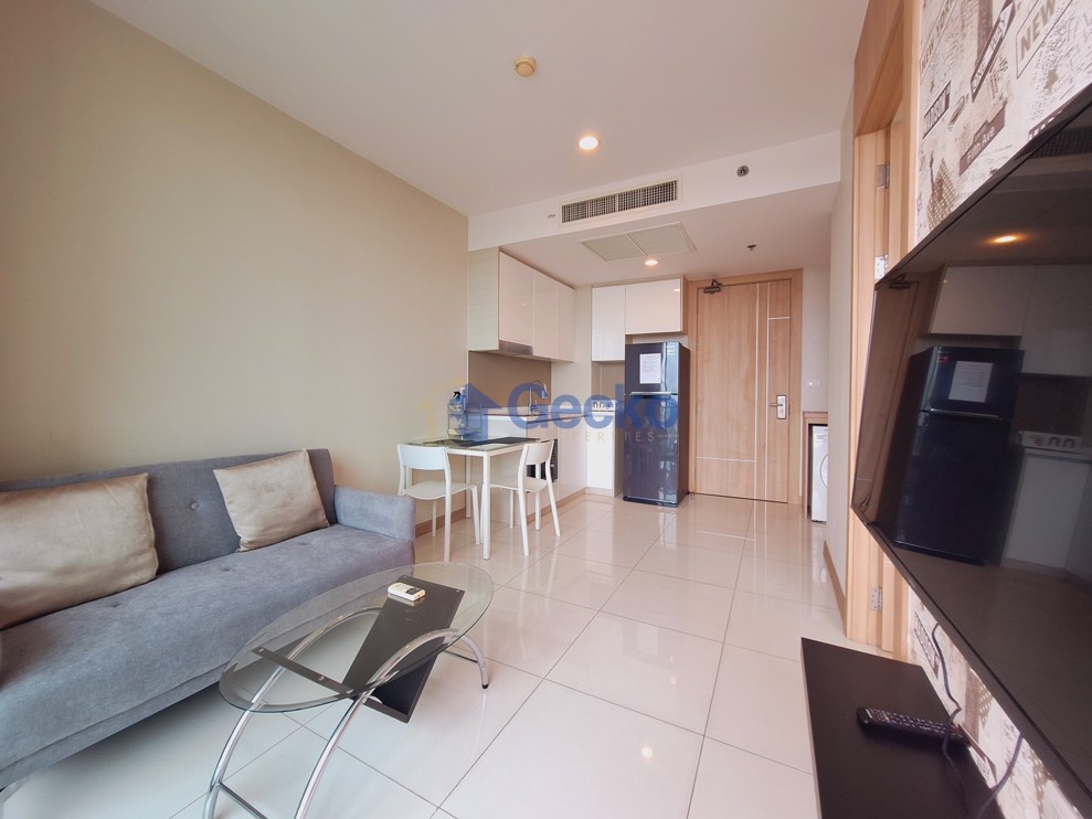 1 ห้องนอน คอนโดมิเนี่ยม in The Riviera Wongamat วงศ์อมาตย์ C011763 (Photo 2)