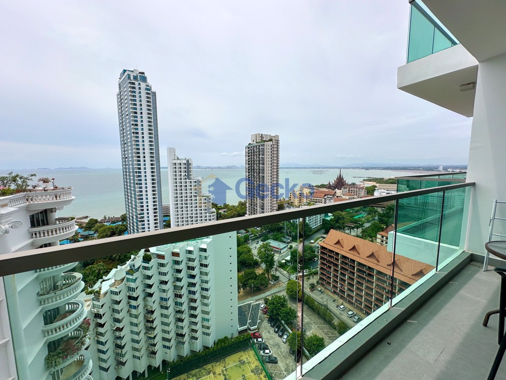 Studio Condo in Wongamat Tower Wongamat C011779 (Cover Photo)