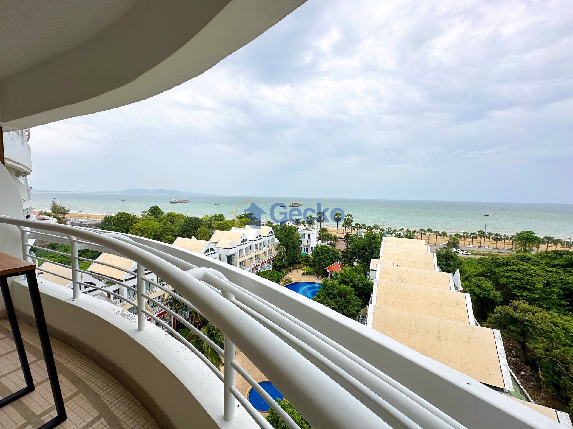 1 Bedroom Condo in Metro Jomtien Condotel Jomtien C011786