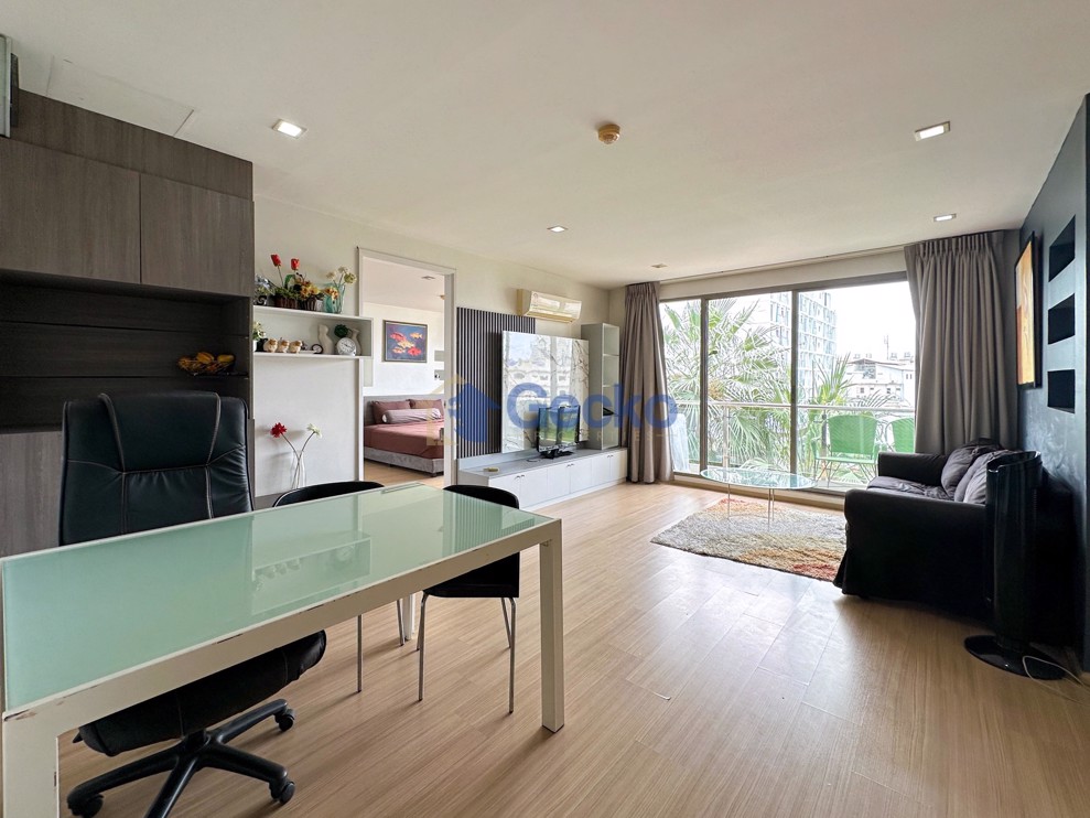 2 Bedrooms Condo in The Urban Central Pattaya C011787 (Photo 1)