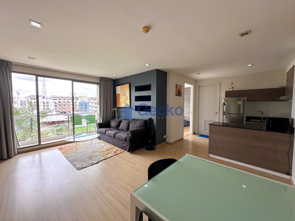 2 Bedrooms Condo in The Urban Central Pattaya C011787 (Photo 3)