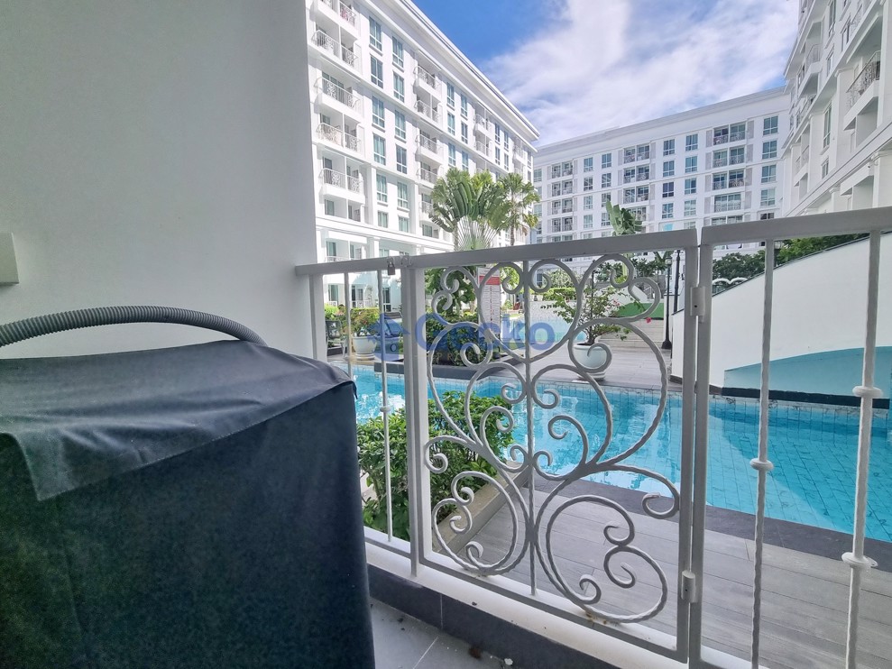 1 Bedroom Condo in The Orient Resort and Spa Jomtien C011805 (Photo 1)