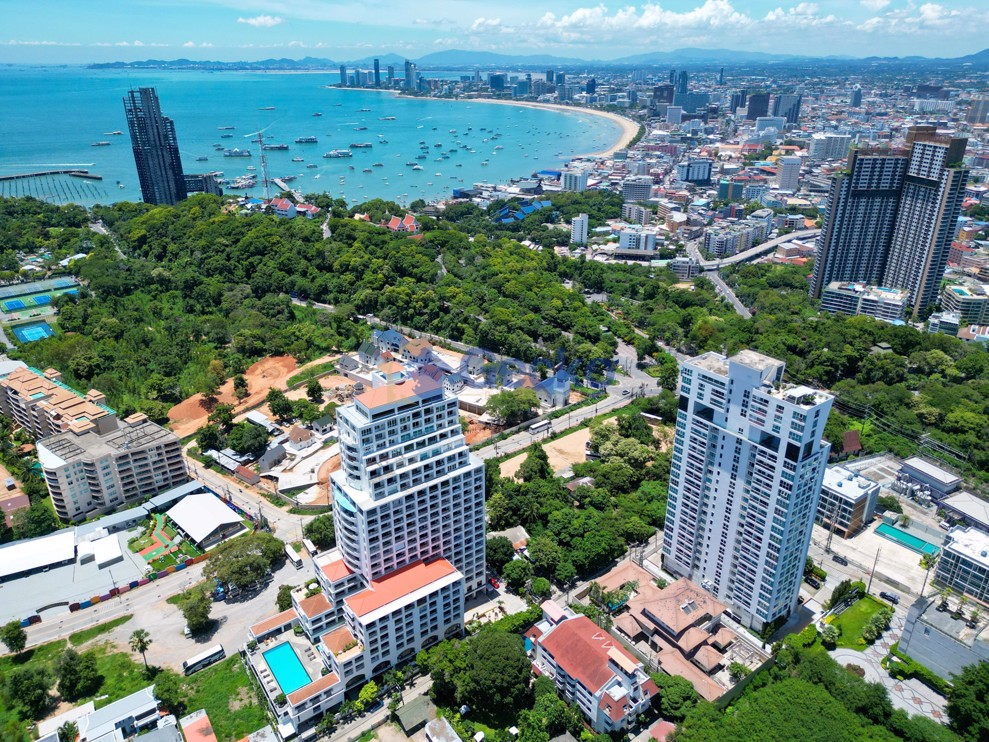 Pattaya Hill Resort (Photo 1)