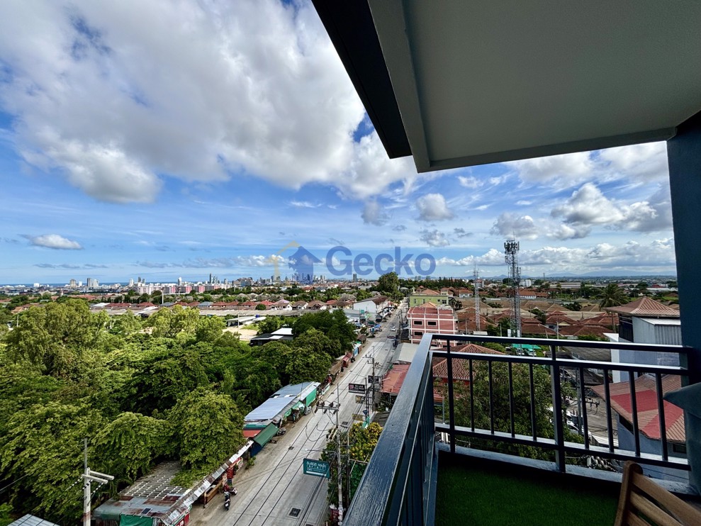 1 Bedroom Condo in Infiniti Condominium East Pattaya C011818 (Cover Photo)
