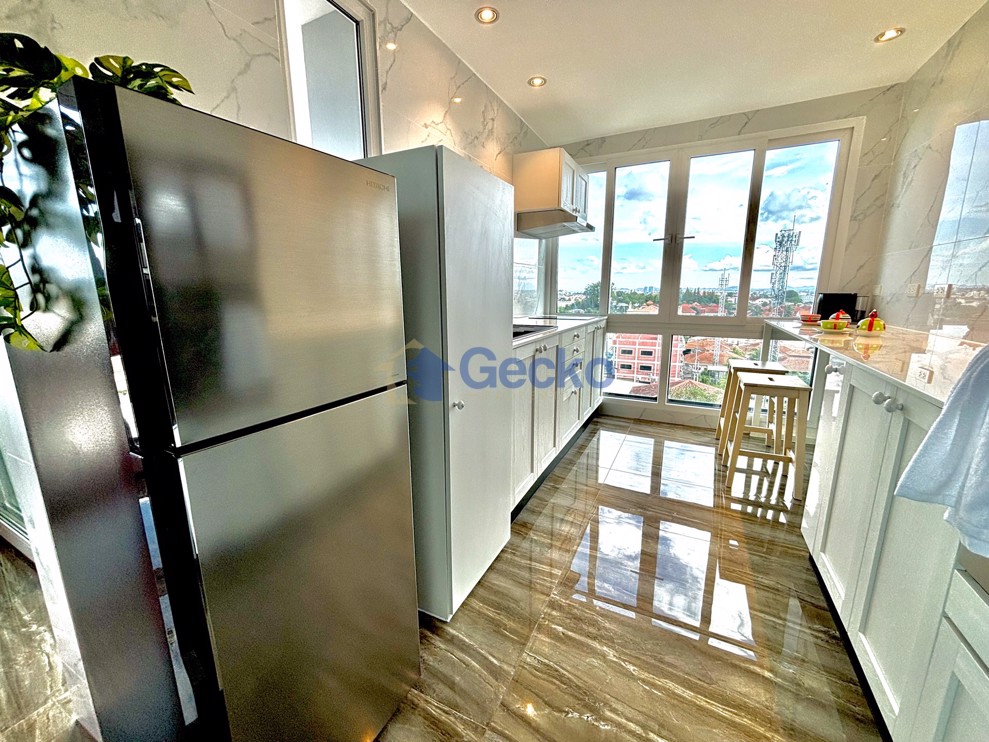 1 Bedroom Condo in Infiniti Condominium East Pattaya C011818 (Photo 4)