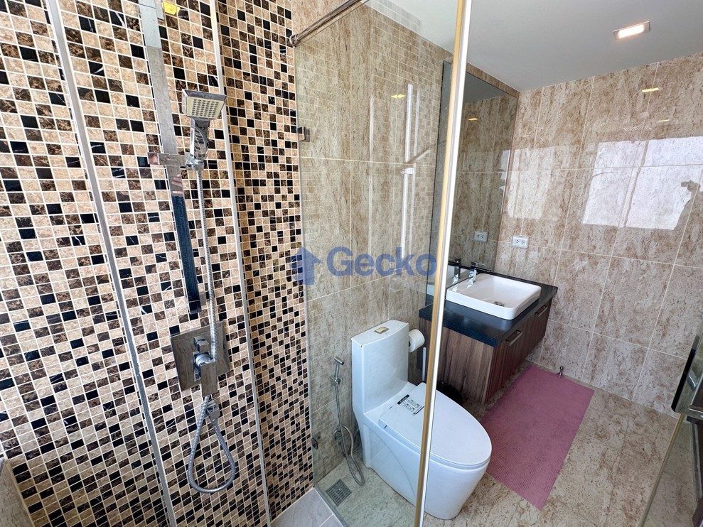 2 ห้องนอน คอนโดมิเนี่ยม in Grand Avenue พัทยากลาง C011824 (Photo 4)