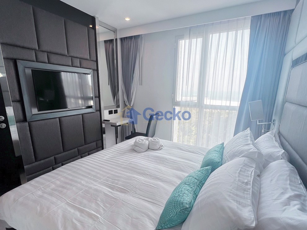 1 ห้องนอน คอนโดมิเนี่ยม in Sky Residences พระตำหนัก C011846 (Photo 2)