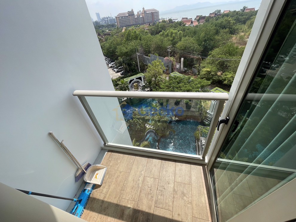 1 Bedroom Condo in The Riviera Monaco Pattaya Na Jomtien C011854 (Photo 2)