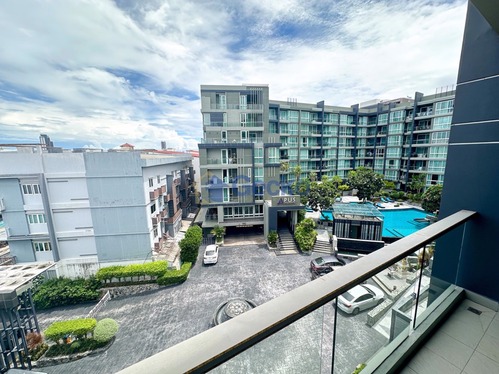2 Bedrooms Condo in Apus Condominium Central Pattaya C011867 (Photo 2)