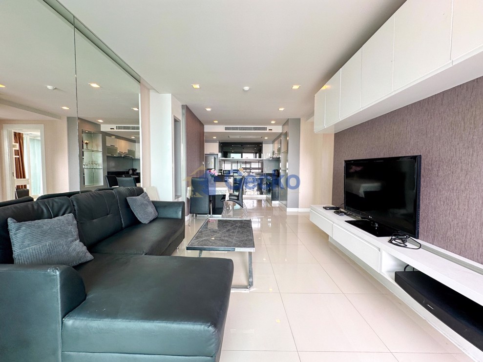 2 Bedrooms Condo in Apus Condominium Central Pattaya C011867 (Photo 3)