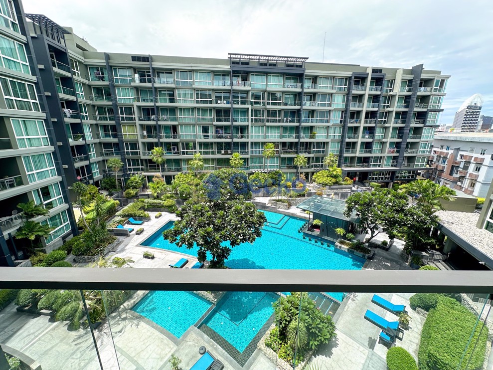 2 Bedrooms Condo in Apus Condominium Central Pattaya C011868 (Photo 2)