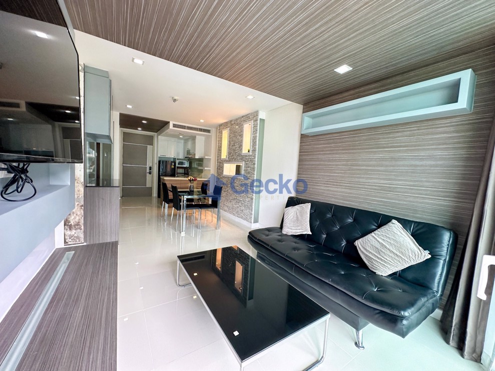 2 Bedrooms Condo in Apus Condominium Central Pattaya C011868 (Photo 3)