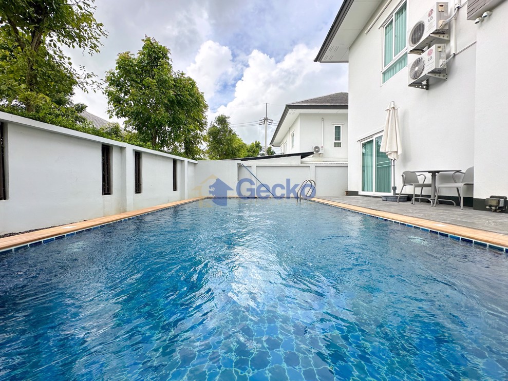 3 Bedrooms House in Patta Prime  East Pattaya H011871 (Photo 2)