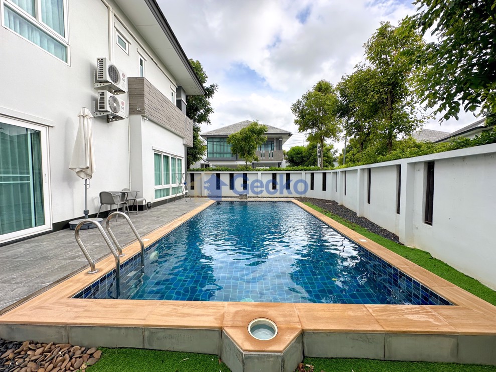 3 Bedrooms House in Patta Prime  East Pattaya H011871 (Photo 4)