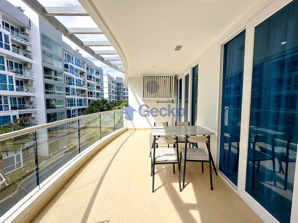 2 Bedrooms Condo in Grand Avenue Central Pattaya C008691 (Cover Photo)