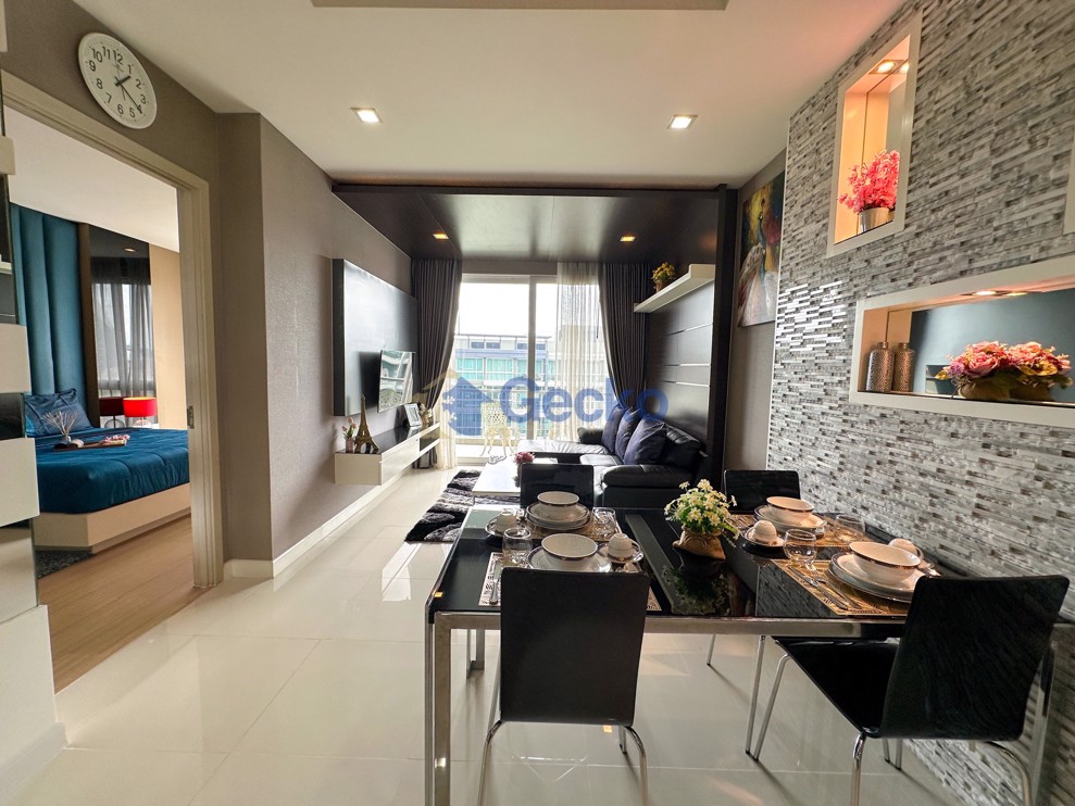 1 ห้องนอน คอนโดมิเนี่ยม in Apus Condominium พัทยากลาง C011018 (Photo 2)