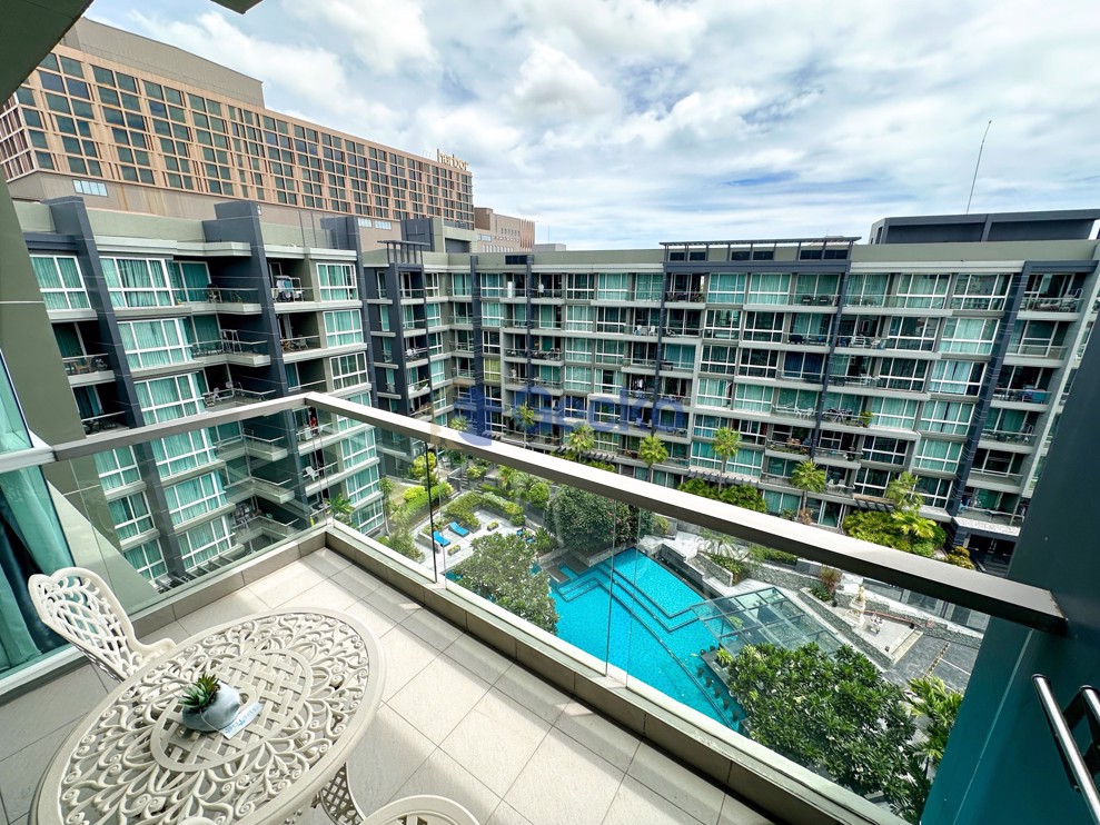 1 ห้องนอน คอนโดมิเนี่ยม in Apus Condominium พัทยากลาง C011018 (Cover Photo)
