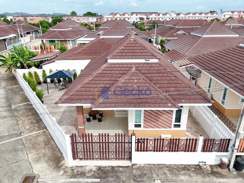 2 ห้องนอน บ้าน in Chokchai Village 10  พัทยาตะวันออก H011887 (Photo 1)