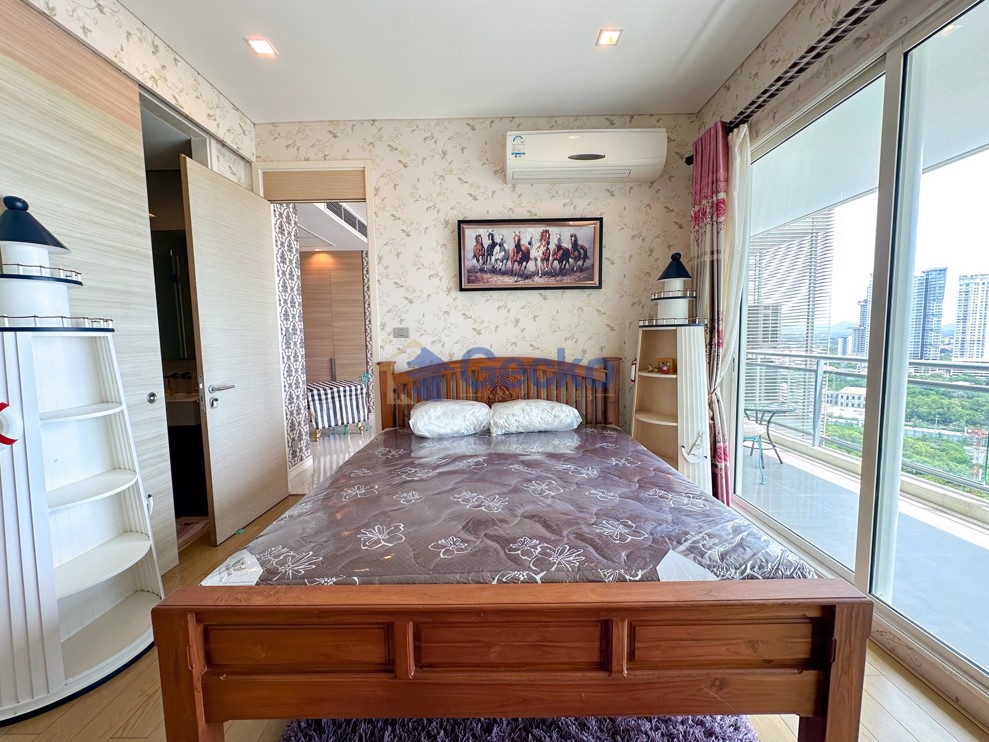 1 ห้องนอน คอนโดมิเนี่ยม in Reflection จอมเทียน C011888 (Photo 4)