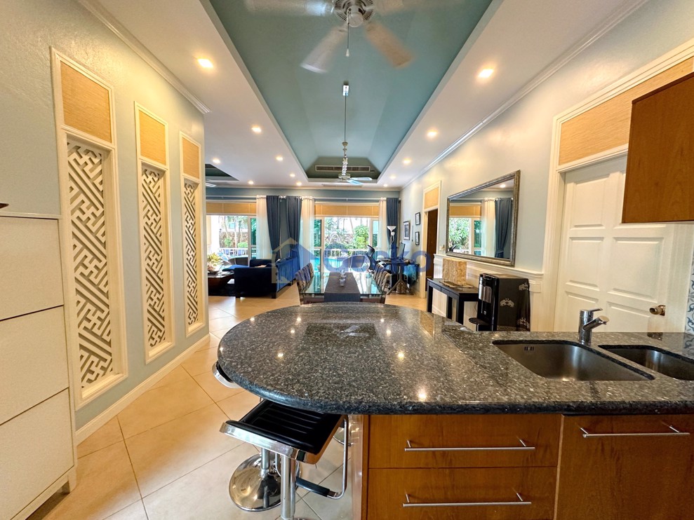 3 ห้องนอน คอนโดมิเนี่ยม in The Residence Jomtien จอมเทียน C001586 (Photo 4)