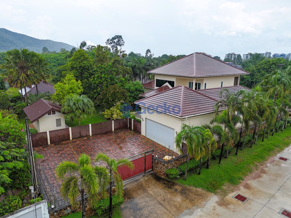 6 Bedrooms House  Bang Saray H011935 (Photo 4)