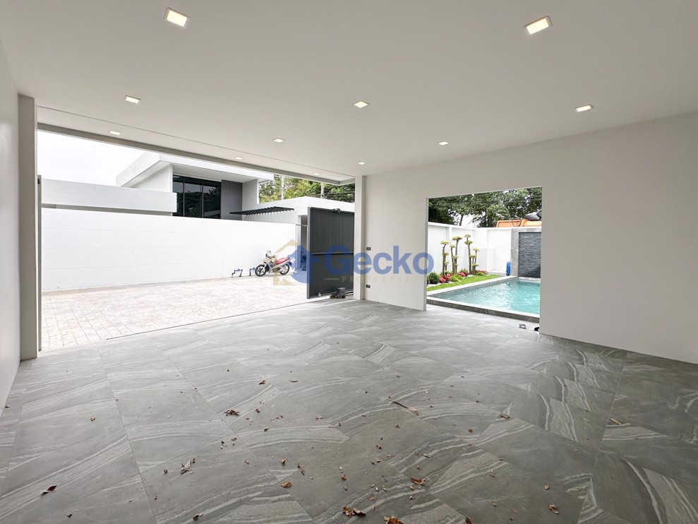 3 ห้องนอน บ้าน  พัทยาตะวันออก H011962 (Photo 2)