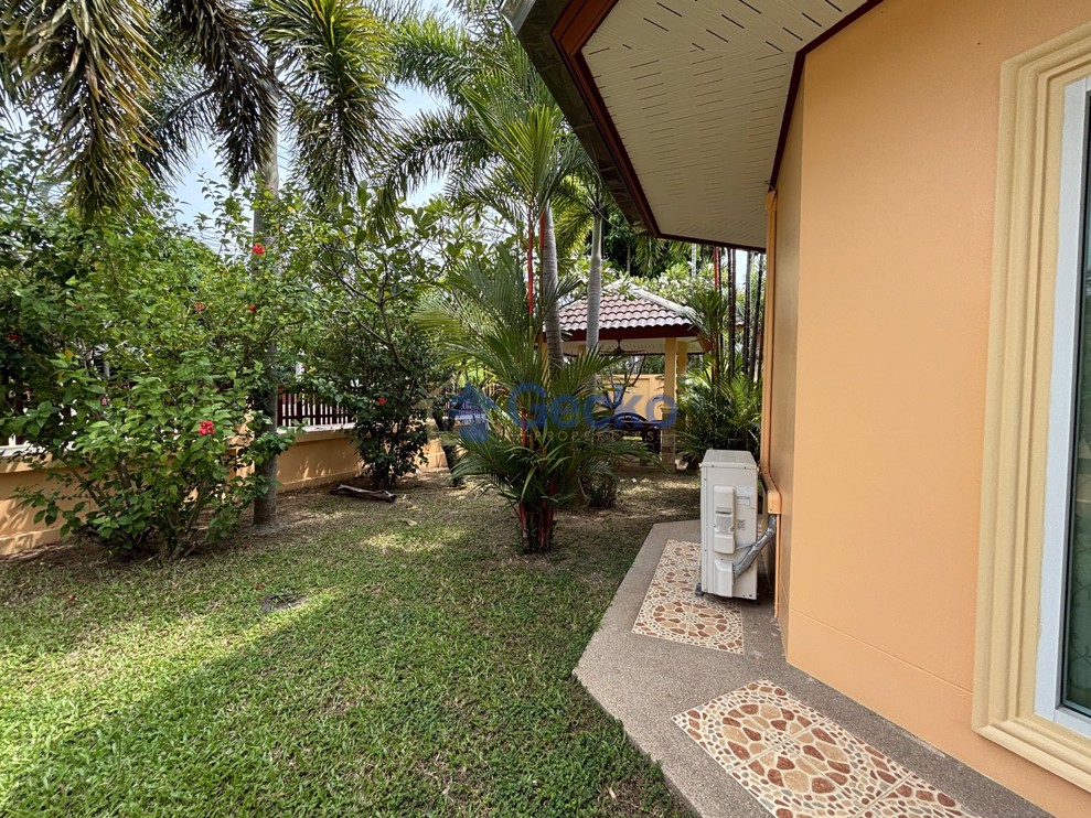 3 Bedrooms House in Rose Land & House  East Pattaya H011963 (Photo 3)