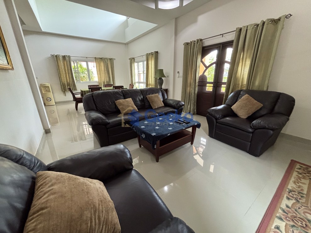 3 Bedrooms House in Rose Land & House  East Pattaya H011963 (Photo 4)