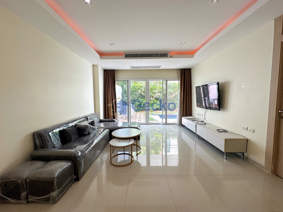 2 Bedrooms Condo in Nova Ocean View Pratumnak C002603 (Photo 3)