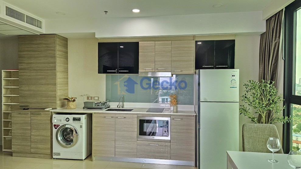 1 ห้องนอน คอนโดมิเนี่ยม in Dusit Grand Condo View จอมเทียน C011972 (Photo 2)